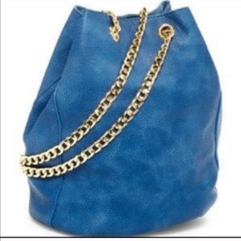 🎉HP🎉NWT Pink Haley Bucket Shape Chain Purse - Picture 2 of 8